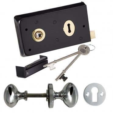 Handle & Lock Complete Set - For Sheds, Doors & Gates available from Screwshop